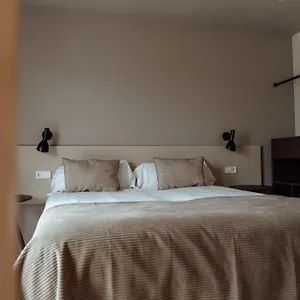 https://apartaments-la-carpa.catalonia-hotels.com